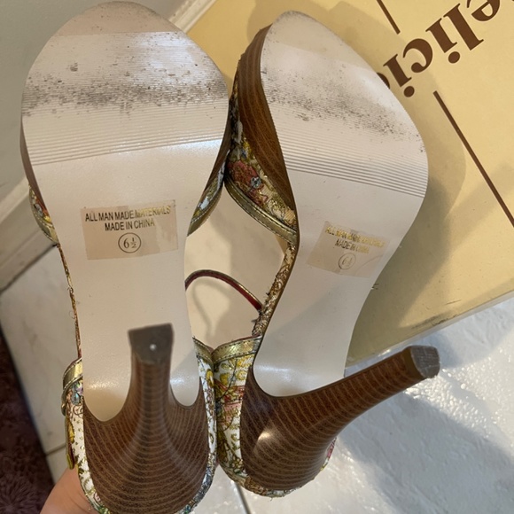 Delicious Jeorjia Heels Size 6.5 - Picture 4 of 5